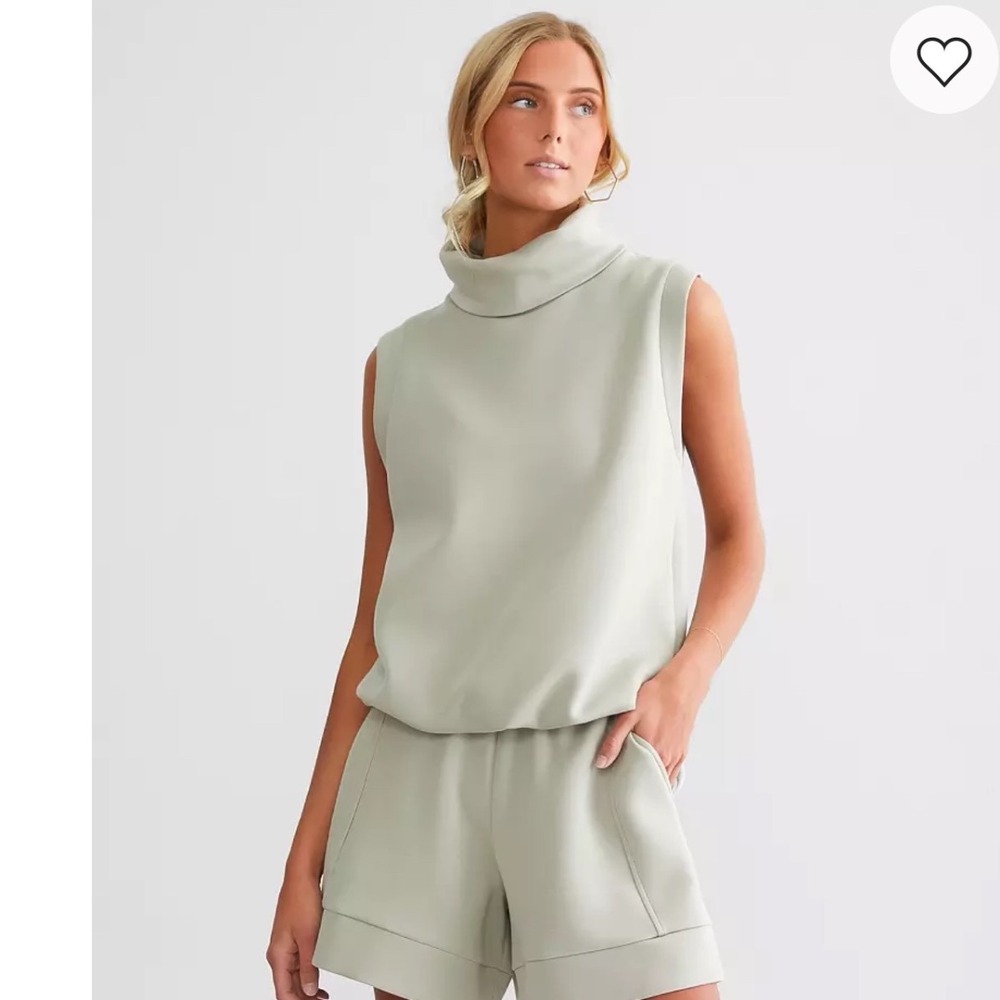 Varley Leigh Turtleneck Sweatshirt‎ Tank Large athleisure layered lux gorpcore